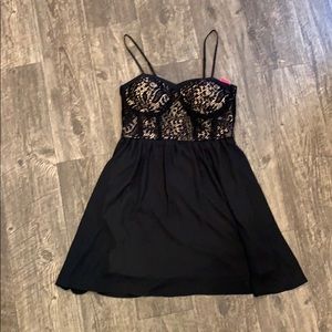 NWT Nude and Black Lace Cocktail Dress
